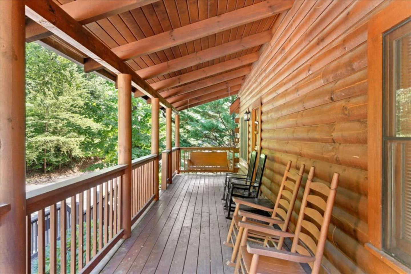 Ferienhaus 5br Smoky Hot Tub, Games, 1 Mi To Parkway