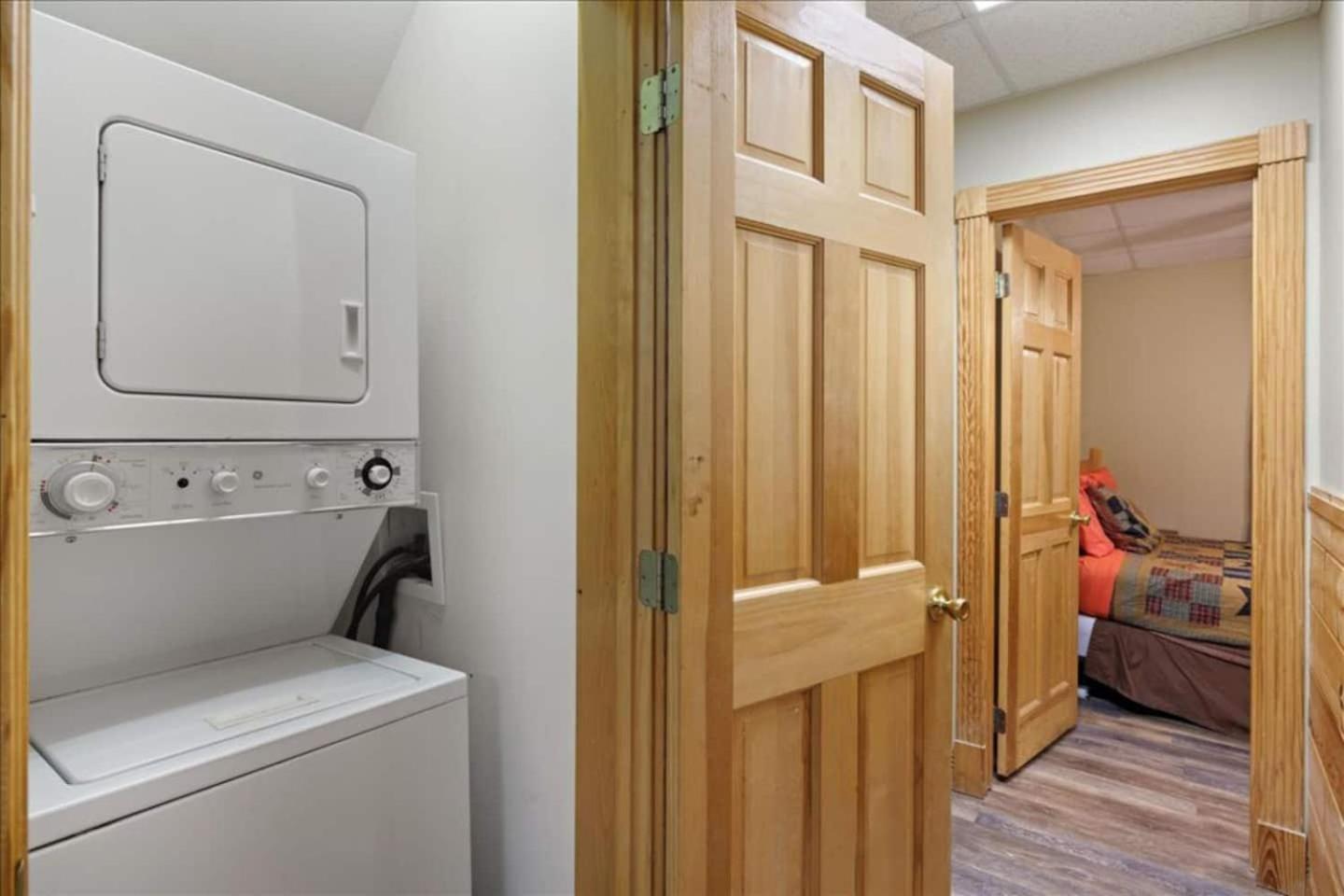 Ferienhaus 5br Smoky Hot Tub, Games, 1 Mi To Parkway Pigeon Forge