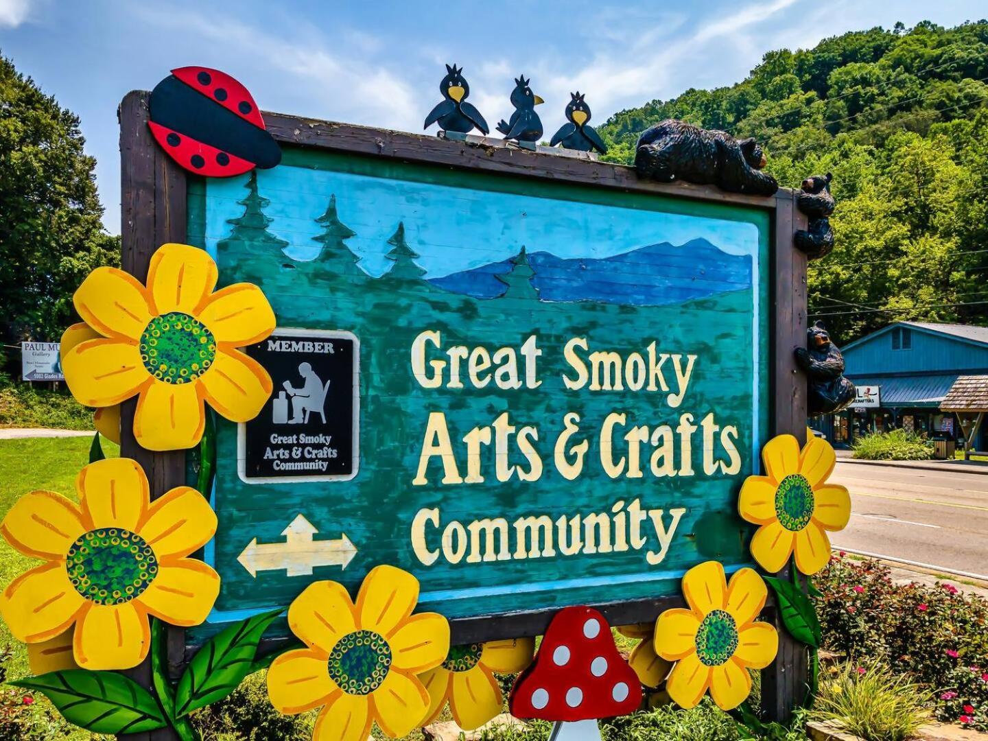 Ferienhaus 5br Smoky Hot Tub, Games, 1 Mi To Parkway Pigeon Forge